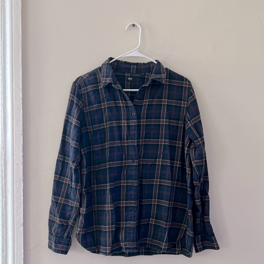 Uniqlo Button Down Shirt Womens size M